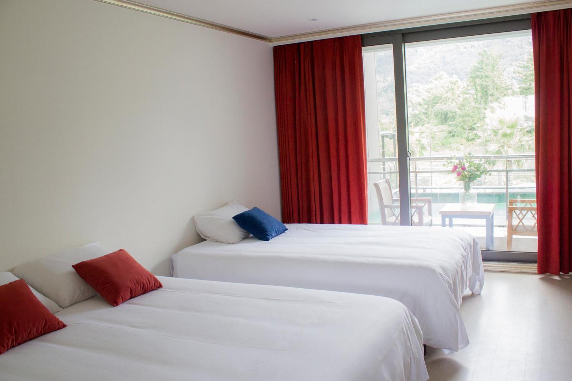 Dammora Resort Seogwipo Esterno foto